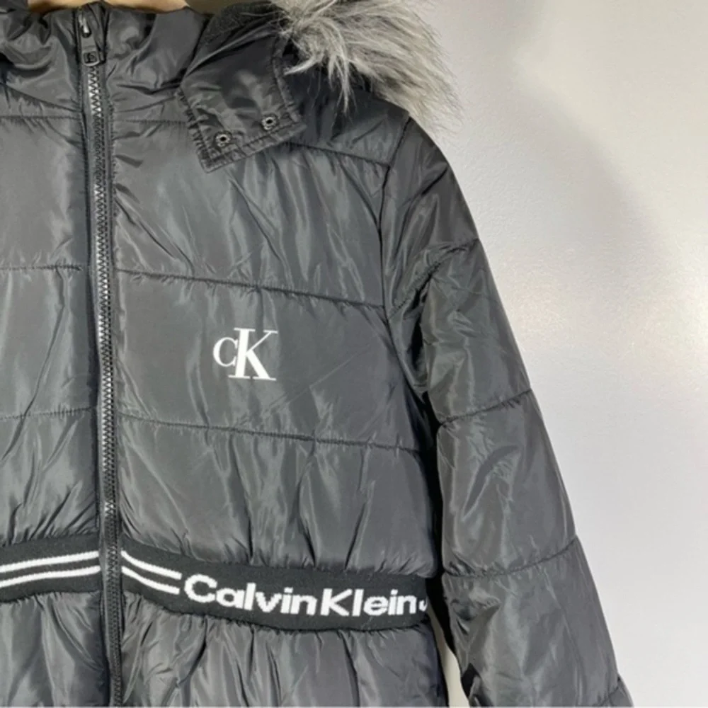 Calvin Klein girl Hooded Black Puffer Jacket With Fleece Lining Down Size XL/16